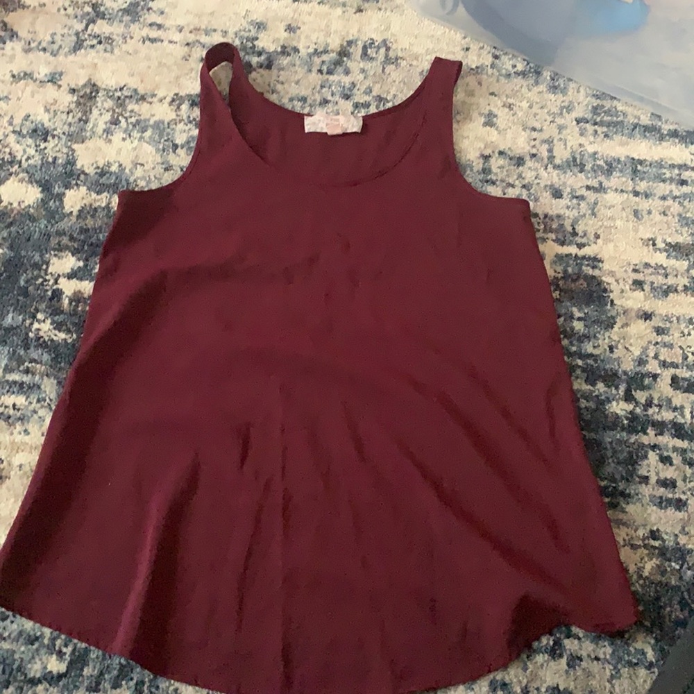 Maroon tank top